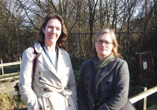 Green campaigners Katie Dawson and Caroline Russell in Gillespie Park