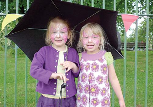 Margaret McMillan pupils Juliet Jeffries and Isabel Lubinksy, both 4