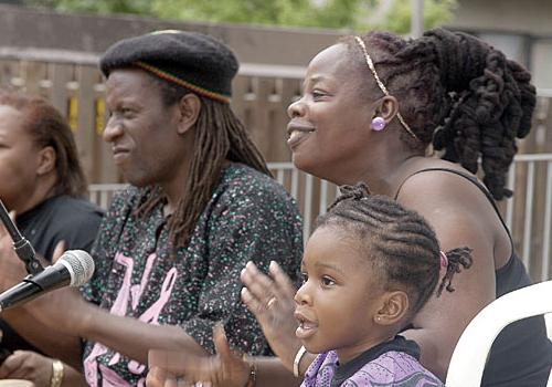 Wellington Square residents bang the drum for the new homes