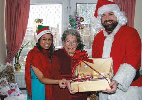 Cllr Siddiq with Lucy Day and Mayor Jonathan Simpson