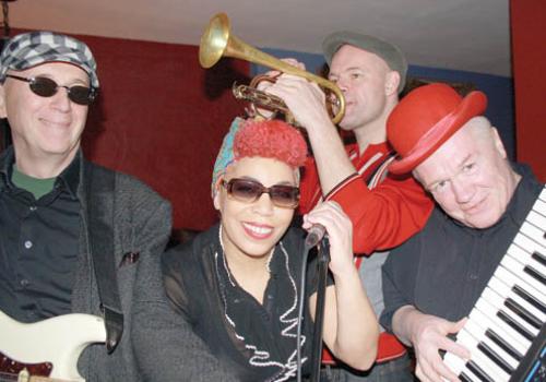 ‘Red’ Jen Matthias with Merton Otrem, Damon Brown and Martin Stewart at Camden T