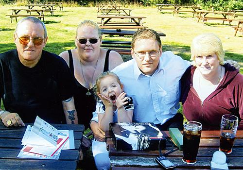 Kim Blake with father Jim, daughter Chloe, brother Wayne and mum Janet