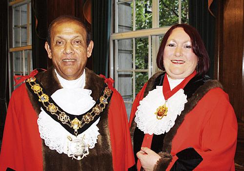 Cllr Quadir with his Deputy Mayor Councillor Heather Johnson