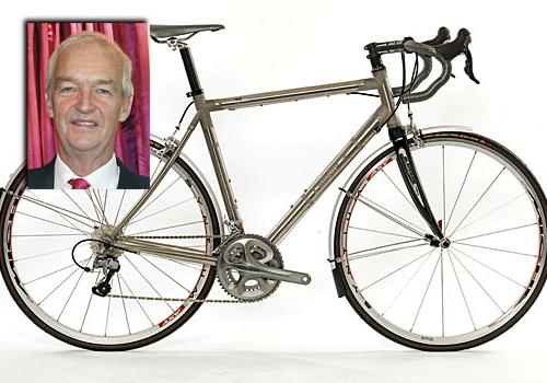 Jon Snow has offered a reward for the return of his Gran Fondo Condor