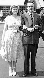 Elaine and Gerald in Piccadilly Circus on their wedding day