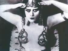 Theda Bara became cinema's first vamp as Cleopatra in 1917 with the help of Maynard Nottage